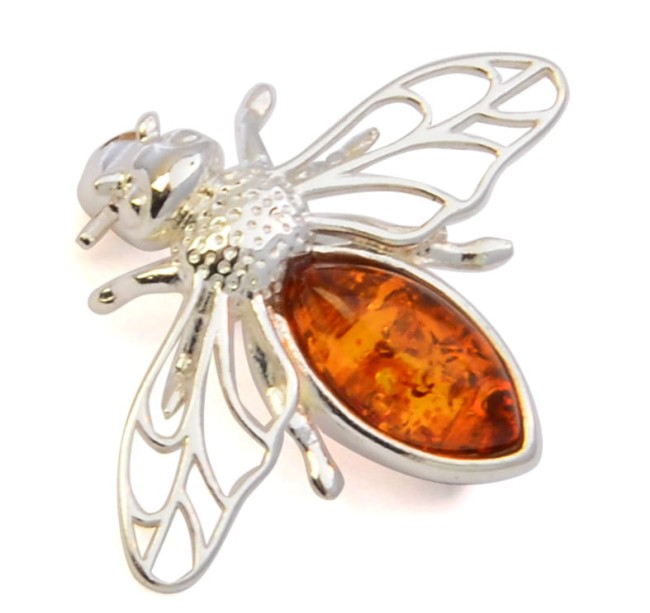 Przejdź do produktu Broszka "Pszczółka" z koniakowym bursztynem