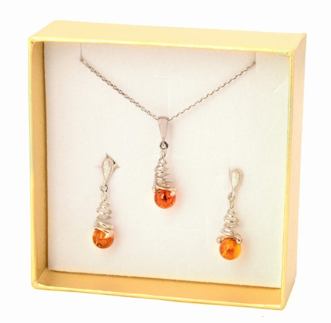 Przejdź do produktu Naszyjnik z koniakowym bursztynem